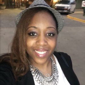 Meet your Posher, Bell