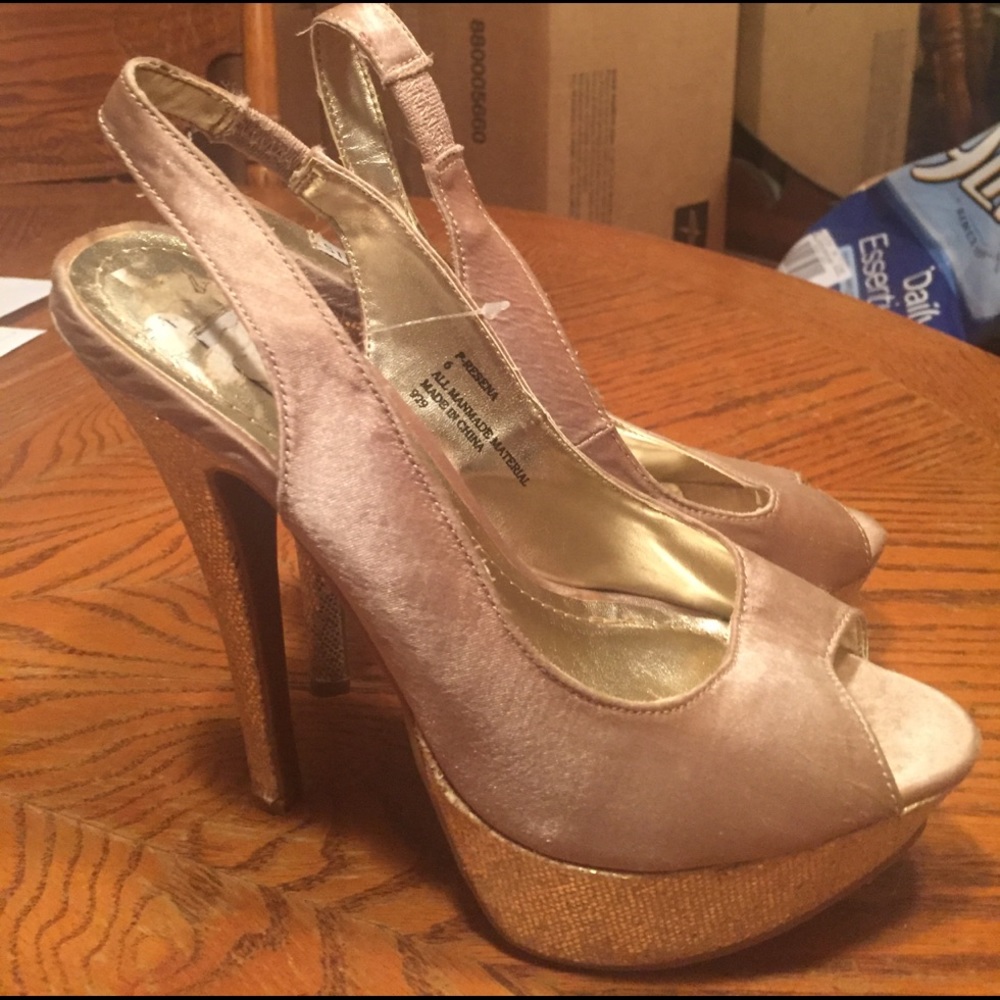 Steve Madden classy, sexy heels - Picture 5 of 8