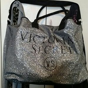 VS overnight bag
