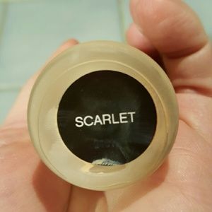 ****SOLD******Younique Scarlet liquid foundation