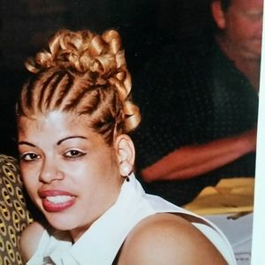 Meet your Posher, Eugenia