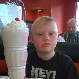 Meet your Posher, Annette