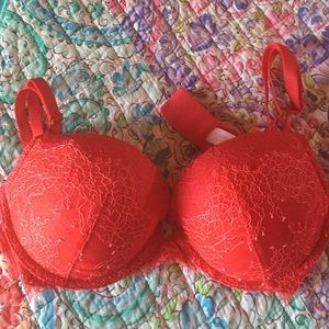 🐎Victoria Secret brand new 34D dream bra push up