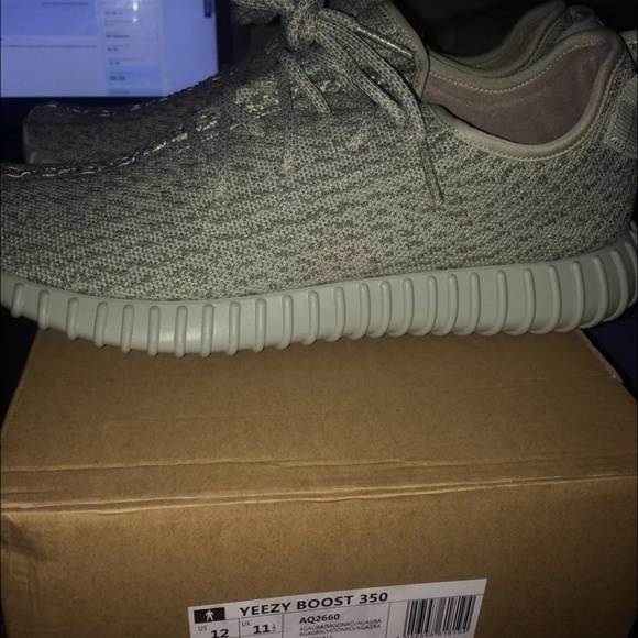 Yeezy 350 Boost "Moonrock" - Picture 2 of 4