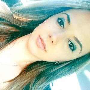 Meet your Posher, Juliana