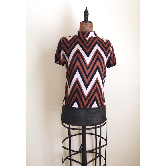 Vintage 1960s silk chevron blouse - Picture 3 of 4