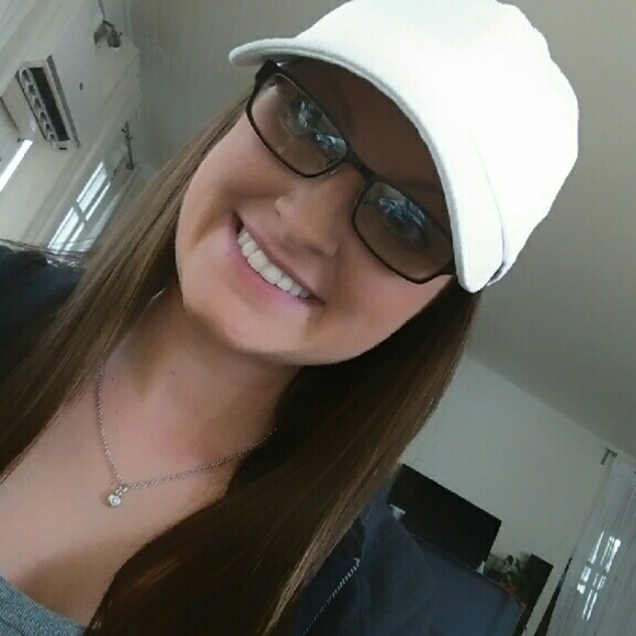 Meet your Posher, Shelby - Picture 1 of 1