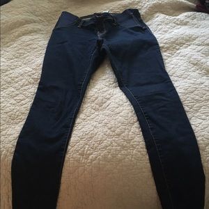 Liz Lange maternity jeggings
