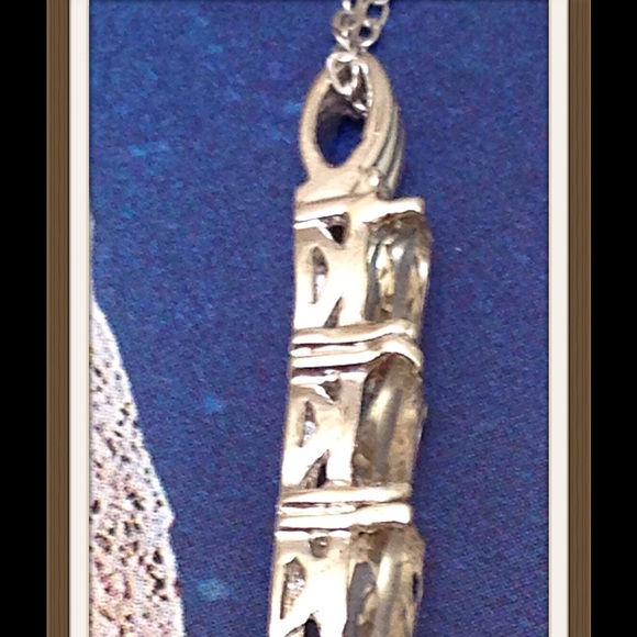 Diaspore, Diamond Pendant RARE - Picture 2 of 3