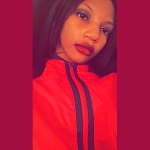 Meet your Posher, Amari