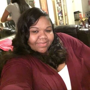 Meet your Posher, Elizabeth