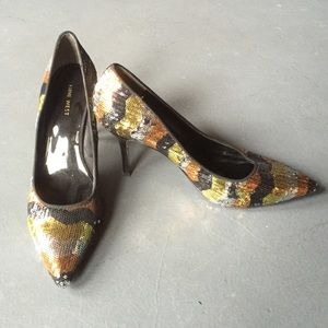 Sequins: gold, silver, bronze, & black