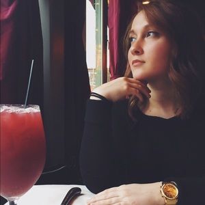 Meet your Posher, Genevieve