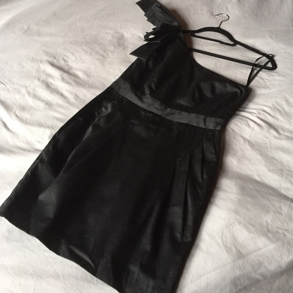 French connection mini black dress with pockets - Picture 2 of 4