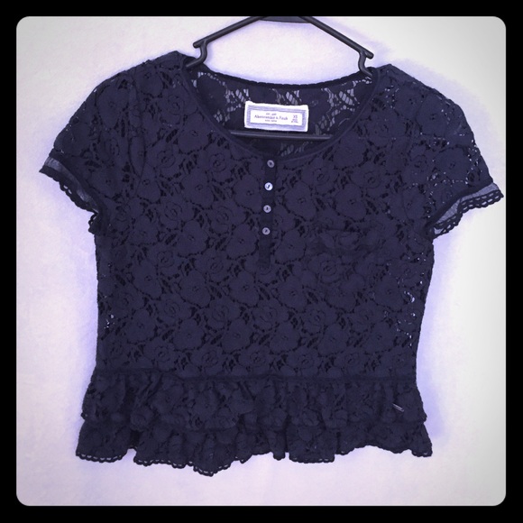 Adorable navy, lace top, like new!