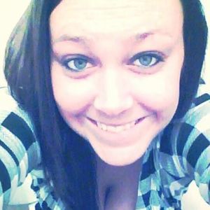 Meet your Posher, Stefanie