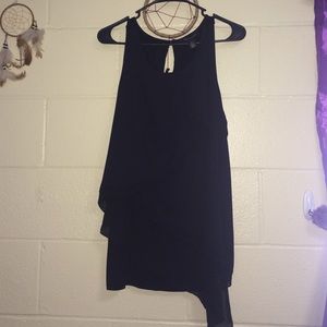 Sleeveless dress shirt