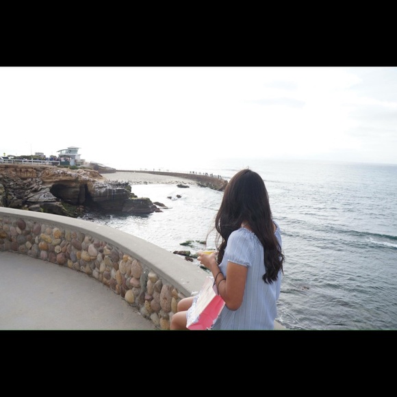 Meet your Posher, Alexandrea - Picture 1 of 1