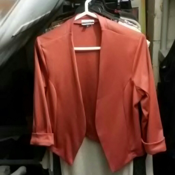 Collar Less Blazer - Picture 4 of 4