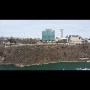 Meet your Posher, Azhalia