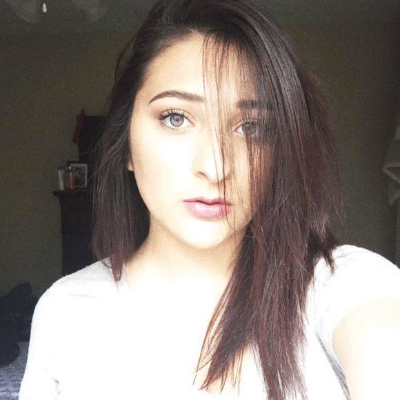 Meet your Posher, Lexii - Picture 1 of 1