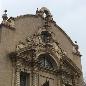 Meet your Posher, April