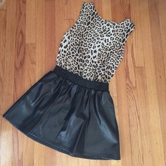Leather skirt