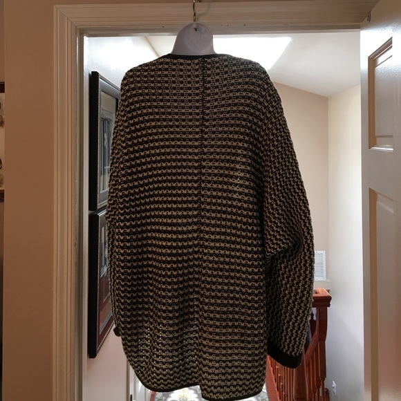 Sweater/Cardigan - Picture 4 of 4