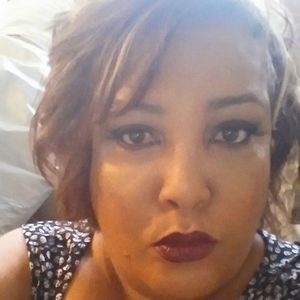 Meet your Posher, Violeta