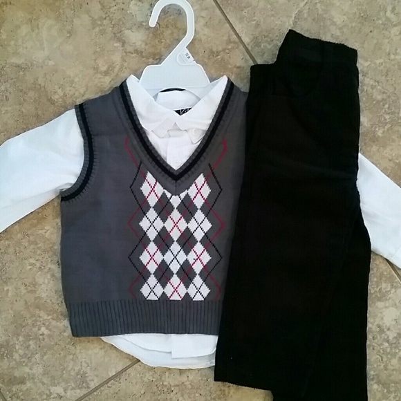 3 Piece 12 month outfit NWOT