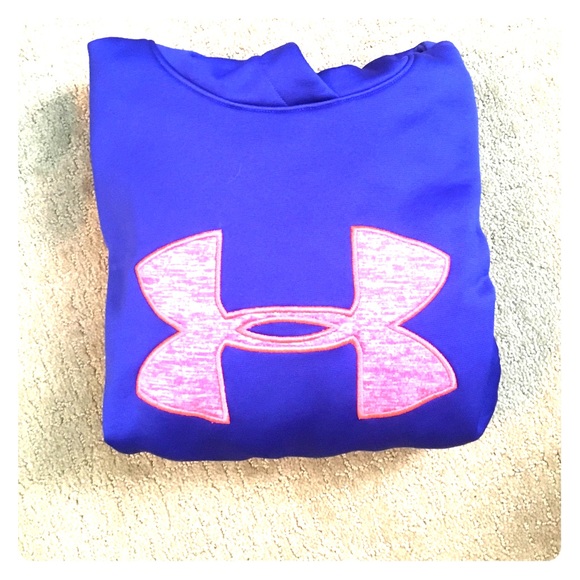 Under Armour Sweatshirt💕