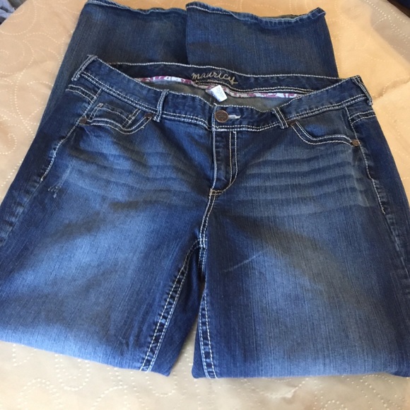 Maurices 22 long jeans.