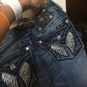 Miss Me signature skinny jeans!