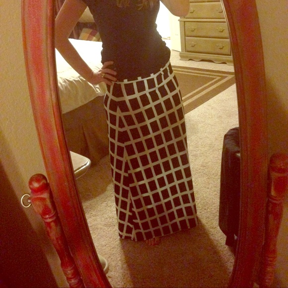Long black and white skirt