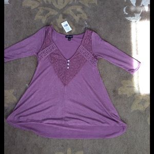* SOLD * Nice purple 1/2 sleeved shirt