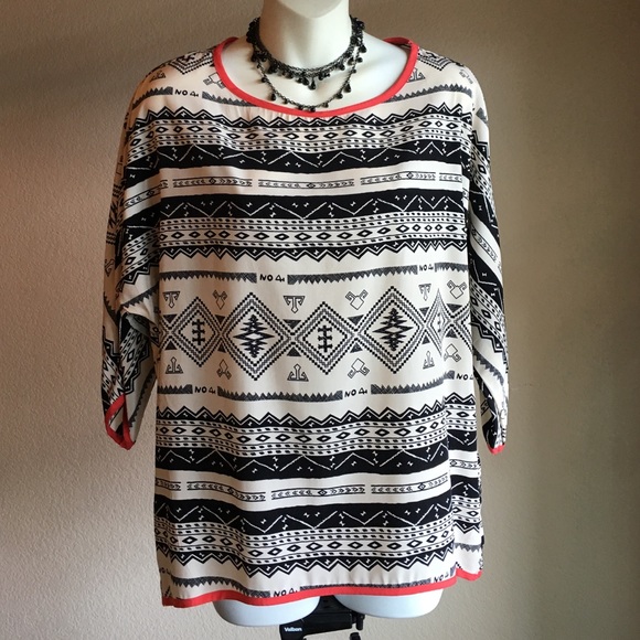 Bobeau oversized high-low aztec print top sz:S - Picture 1 of 4