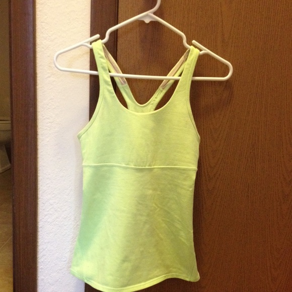 Lululemon sport tank .