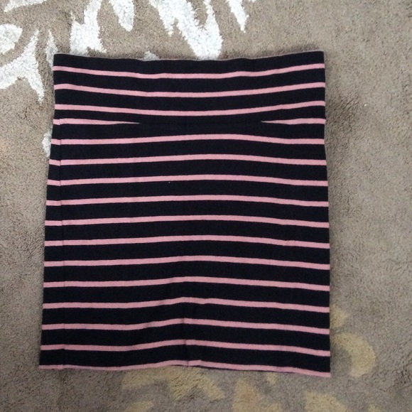 * SOLD * Forever 21 pencil skirt