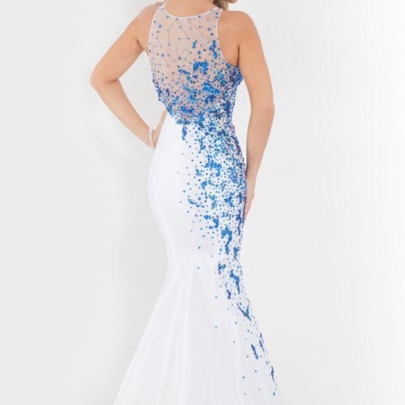 Prom dress! - Picture 3 of 8