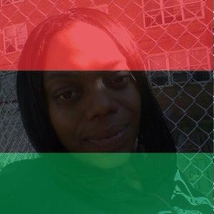 Meet your Posher, Latoya