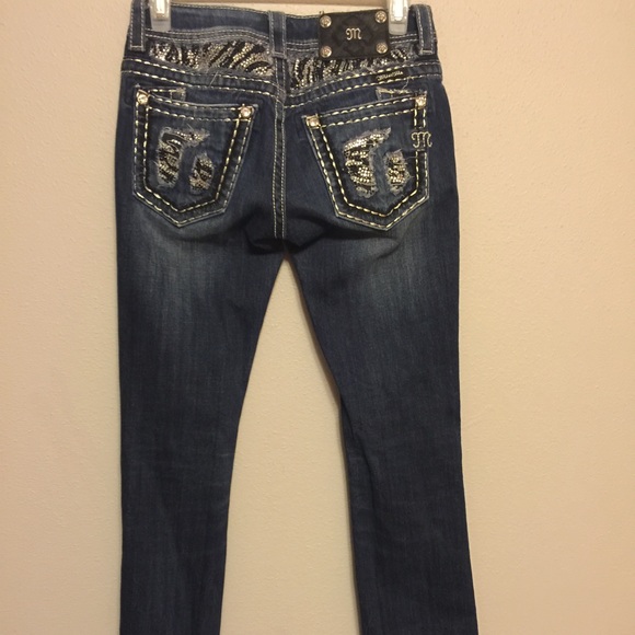 Size 26 boot cut Miss Me jeans (inseam 35) - Picture 2 of 4