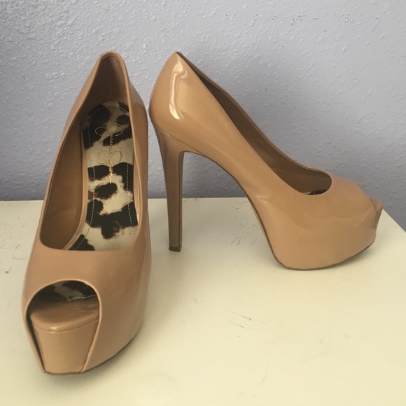 Jessica Simpson Nude Pumps