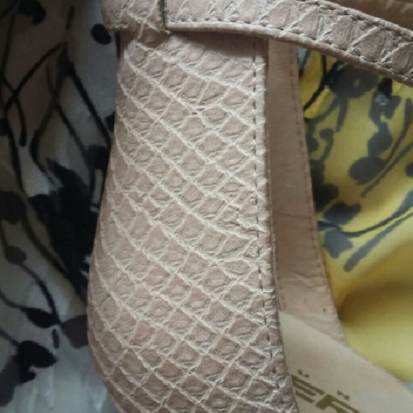 Beige Pump heels - Picture 2 of 4