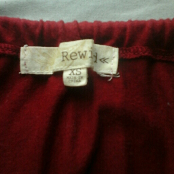 Red sheer tank - Picture 3 of 3