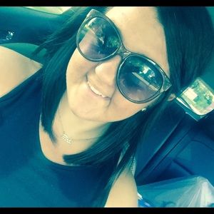 Meet your Posher, Bailee