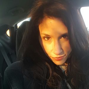 Meet your Posher, Lacey