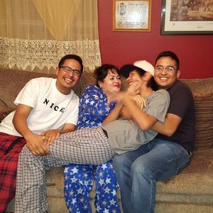 Meet your Posher, Dee