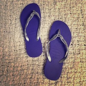 Havaianas flip flops. 35-36 or US 4/5