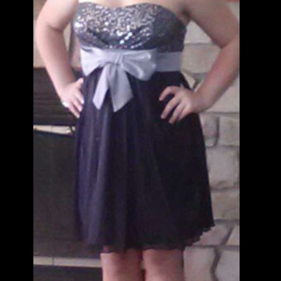 Homecoming dress - Picture 1 of 1