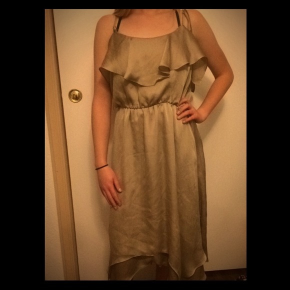 light brown, layered dress - Picture 1 of 1
